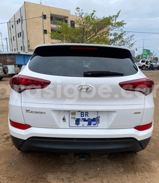 Big with watermark hyundai tucson west africa lome 10693