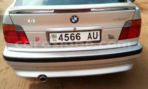 Buy Used BMW 3–Series Silver Car in Lome in Togo Buy Used BMW 3–Series Silver Car in Lome in Togo