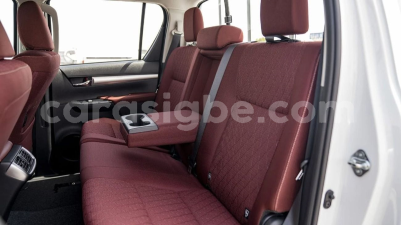 Big with watermark toyota hilux maritime lome 10799