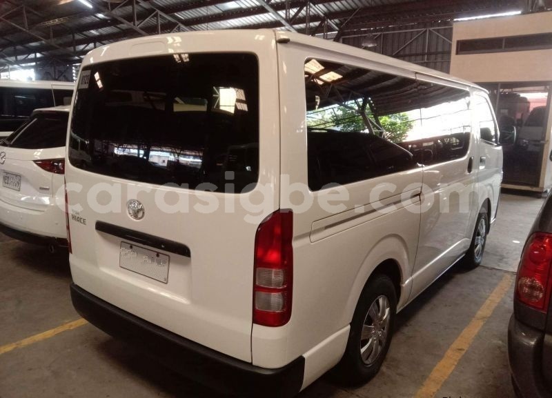 Big with watermark toyota hiace maritime lome 10800
