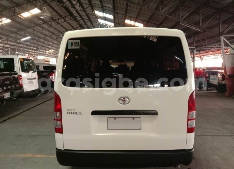 Big with watermark toyota hiace maritime lome 10800