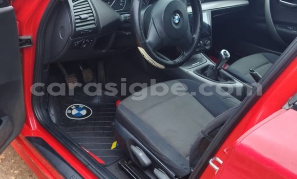 Acheter Occasion Voiture BMW 1–Serie Rouge à Lomé, Maritime Acheter Occasion Voiture BMW 1–Serie Rouge à Lomé, Maritime