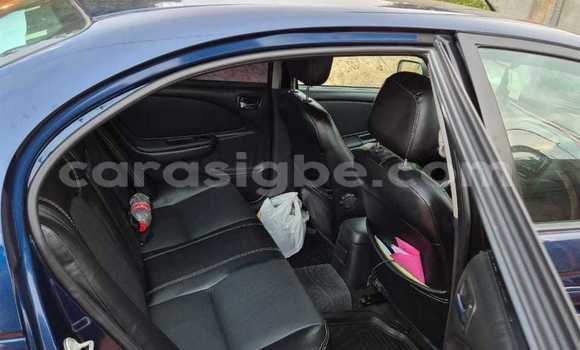 Acheter Occasion Voiture Toyota Avensis Bleu à Lome, West africa Acheter Occasion Voiture Toyota Avensis Bleu à Lome, West africa
