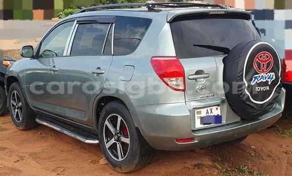 Acheter Occasion Voiture Toyota RAV4 Vert à Lomé, Togo Acheter Occasion Voiture Toyota RAV4 Vert à Lomé, Togo