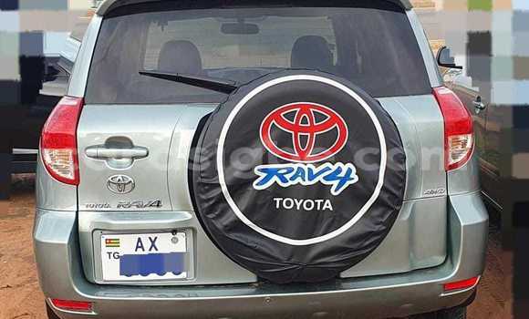 Acheter Occasion Voiture Toyota RAV4 Vert à Lomé, Togo Acheter Occasion Voiture Toyota RAV4 Vert à Lomé, Togo