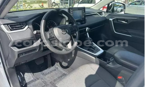 Acheter Occasion Voiture Toyota RAV4 Blanc à Amlamé, Togo Acheter Occasion Voiture Toyota RAV4 Blanc à Amlamé, Togo