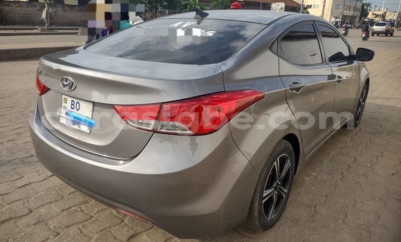 Acheter Occasion Voiture Hyundai Elantra Gris à Lomé, Maritime Acheter Occasion Voiture Hyundai Elantra Gris à Lomé, Maritime