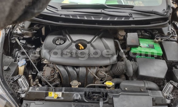 Acheter Occasion Voiture Hyundai Elantra Gris à Lomé, Maritime Acheter Occasion Voiture Hyundai Elantra Gris à Lomé, Maritime