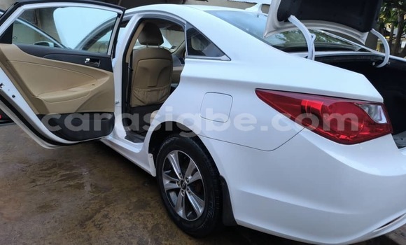 Acheter Occasion Voiture Hyundai Sonata Blanc à Lomé, Togo Acheter Occasion Voiture Hyundai Sonata Blanc à Lomé, Togo