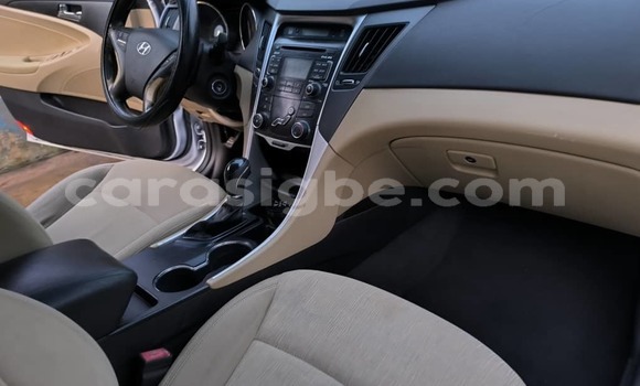 Acheter Occasion Voiture Hyundai Sonata Blanc à Lomé, Togo Acheter Occasion Voiture Hyundai Sonata Blanc à Lomé, Togo