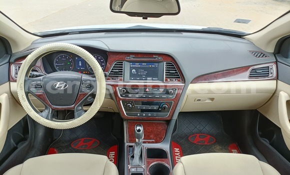 Acheter Occasion Voiture Hyundai Sonata Blanc à Lomé, Togo Acheter Occasion Voiture Hyundai Sonata Blanc à Lomé, Togo