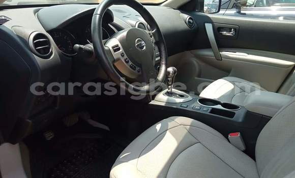 Buy Used Nissan Rogue Silver Car in Lome in Maritime Buy Used Nissan Rogue Silver Car in Lome in Maritime