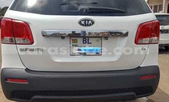 Acheter Occasion Voiture Kia Sorento Blanc à Lomé, Maritime Acheter Occasion Voiture Kia Sorento Blanc à Lomé, Maritime