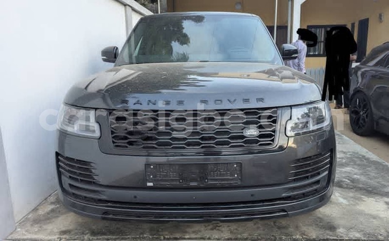 Big with watermark land rover range rover vogue west africa lome 10824