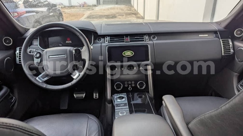 Big with watermark land rover range rover vogue west africa lome 10824