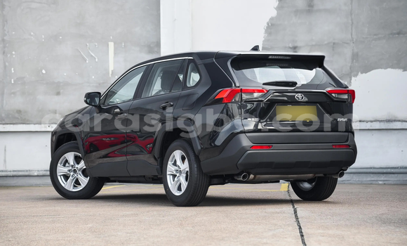 Acheter Neuf Voiture Toyota RAV4 Noir à Lome, West africa Acheter Neuf Voiture Toyota RAV4 Noir à Lome, West africa
