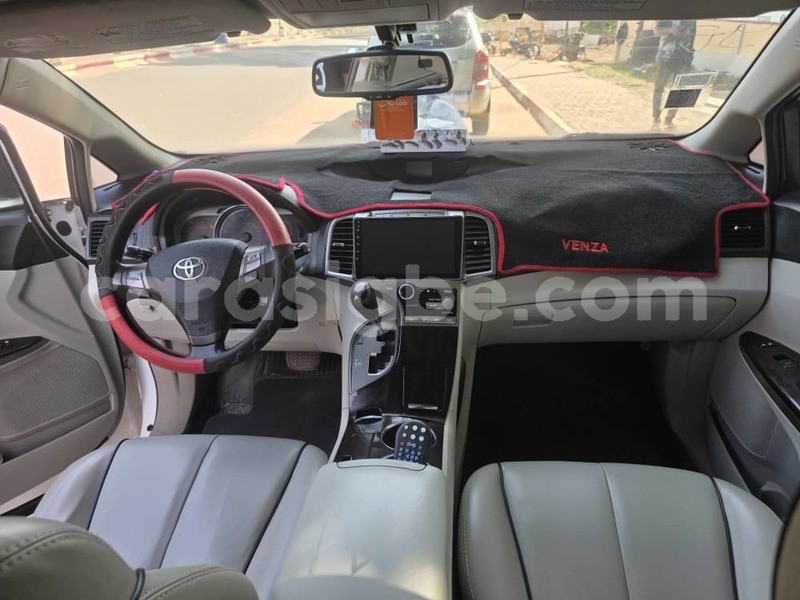 Big with watermark toyota venza maritime lome 10837