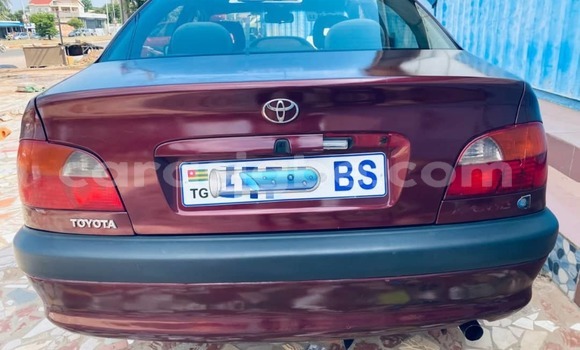 Acheter Occasion Voiture Toyota Avensis Rouge à Lomé, Maritime Acheter Occasion Voiture Toyota Avensis Rouge à Lomé, Maritime