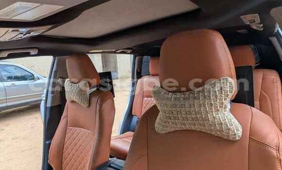 Acheter Occasion Voiture Toyota Highlander Blanc à Lomé, Maritime Acheter Occasion Voiture Toyota Highlander Blanc à Lomé, Maritime