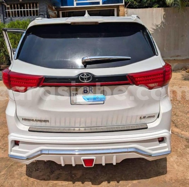 Big with watermark toyota highlander maritime lome 10840