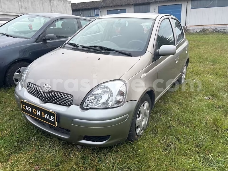 Big with watermark toyota yaris maritime lome 10842