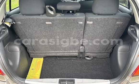 Acheter Occasion Voiture Toyota Yaris Gris à Lomé, Maritime Acheter Occasion Voiture Toyota Yaris Gris à Lomé, Maritime