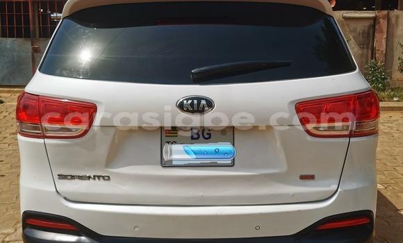 Acheter Occasion Voiture Kia Sorento Blanc à Lomé, Togo Acheter Occasion Voiture Kia Sorento Blanc à Lomé, Togo
