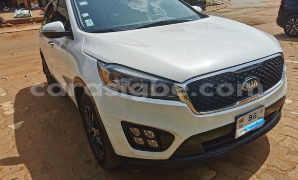 Acheter Occasion Voiture Kia Sorento Blanc à Lomé, Togo Acheter Occasion Voiture Kia Sorento Blanc à Lomé, Togo