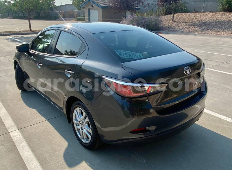 Big with watermark toyota yaris togo lome 10870