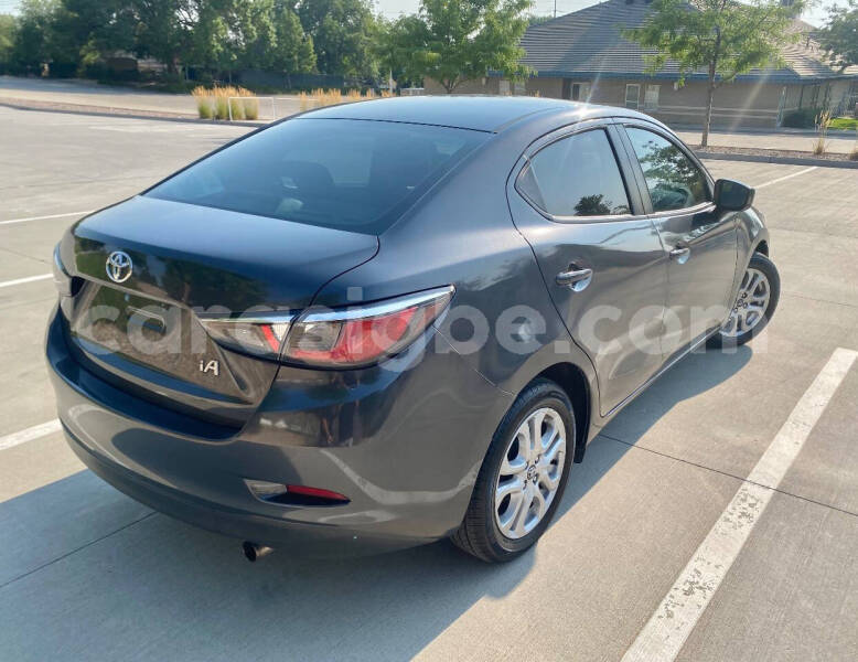 Big with watermark toyota yaris togo lome 10870