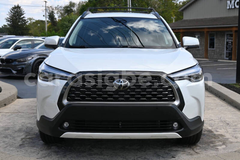 Big with watermark toyota corolla cross togo lome 10871