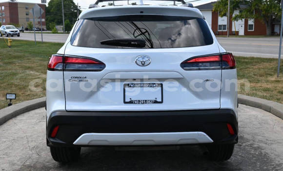 Acheter Occasion Voiture Toyota Corolla Cross Blanc à Lomé, Togo Acheter Occasion Voiture Toyota Corolla Cross Blanc à Lomé, Togo