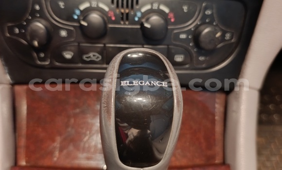 Acheter Occasion Voiture Mercedes‒Benz 200 Bleu à Lomé, Maritime