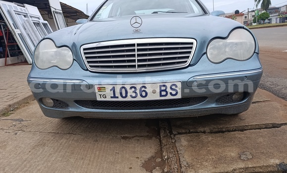 Acheter Occasion Voiture Mercedes‒Benz 200 Bleu à Lomé, Maritime Acheter Occasion Voiture Mercedes‒Benz 200 Bleu à Lomé, Maritime