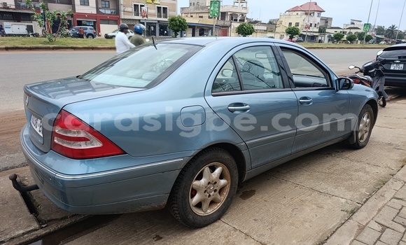 Acheter Occasion Voiture Mercedes‒Benz 200 Bleu à Lomé, Maritime Acheter Occasion Voiture Mercedes‒Benz 200 Bleu à Lomé, Maritime