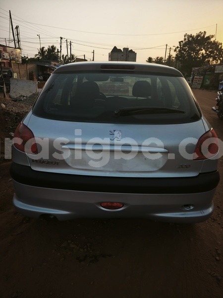 Big with watermark peugeot 206 maritime lome 10879