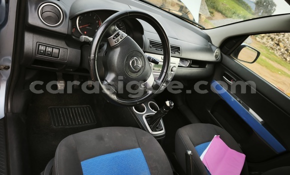 Acheter Occasion Voiture Mazda 2 Bleu à Lomé, Maritime Acheter Occasion Voiture Mazda 2 Bleu à Lomé, Maritime