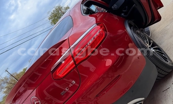 Acheter Neuf Voiture Mercedes-Benz GLC 250D Rouge à Lome, West africa Acheter Neuf Voiture Mercedes-Benz GLC 250D Rouge à Lome, West africa