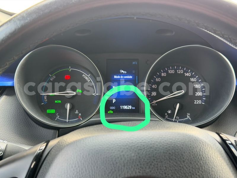 Big with watermark toyota c hr maritime lome 10886