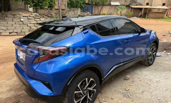 Acheter Occasion Voiture Toyota C-HR Bleu à Lomé, Maritime Acheter Occasion Voiture Toyota C-HR Bleu à Lomé, Maritime