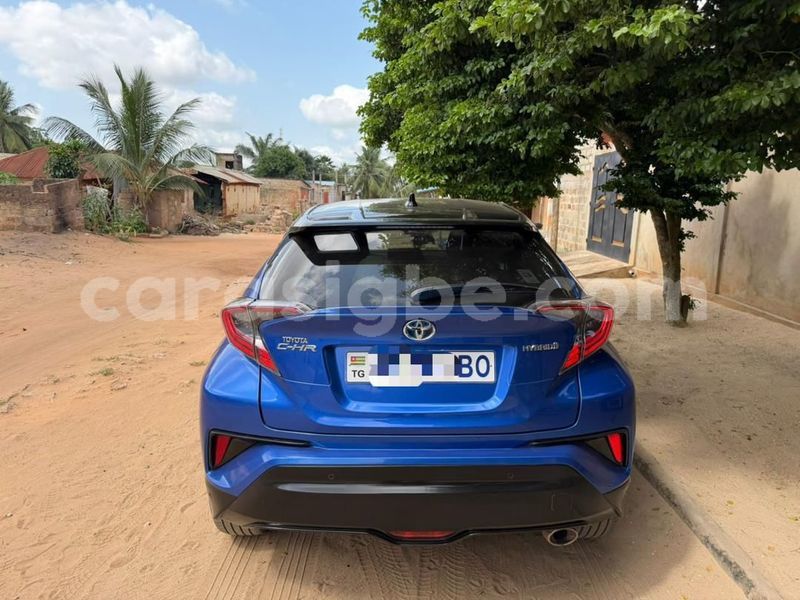 Big with watermark toyota c hr maritime lome 10886