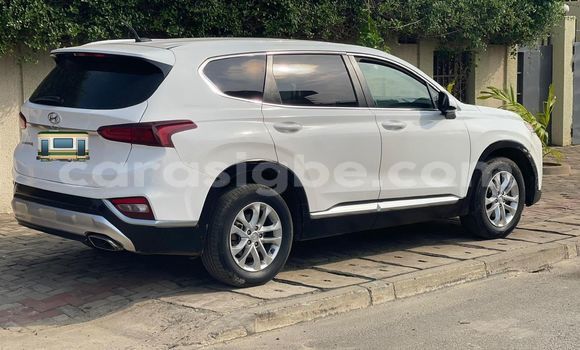 Acheter Occasion Voiture Hyundai Santa Fe Blanc à Lomé, Maritime Acheter Occasion Voiture Hyundai Santa Fe Blanc à Lomé, Maritime
