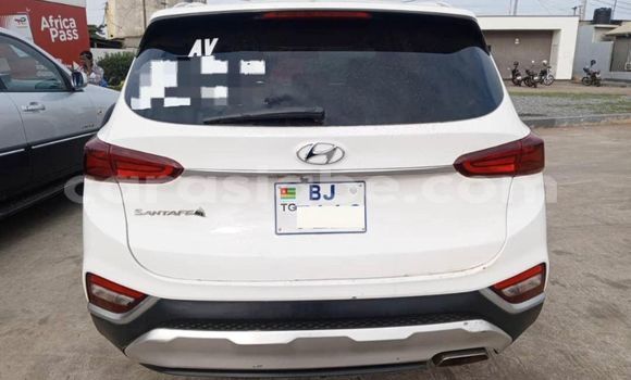 Acheter Occasion Voiture Hyundai Santa Fe Blanc à Lomé, Maritime Acheter Occasion Voiture Hyundai Santa Fe Blanc à Lomé, Maritime