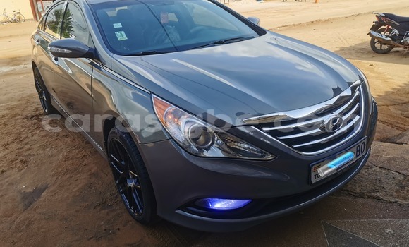Acheter Occasion Voiture Hyundai Sonata Gris à Lomé, Togo Acheter Occasion Voiture Hyundai Sonata Gris à Lomé, Togo