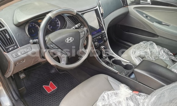 Acheter Occasion Voiture Hyundai Sonata Gris à Lomé, Togo Acheter Occasion Voiture Hyundai Sonata Gris à Lomé, Togo
