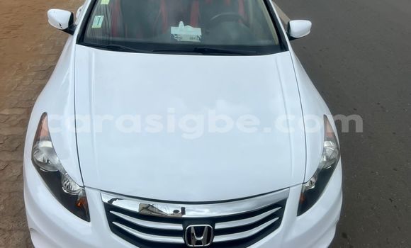 Acheter Occasion Voiture Honda Accord Blanc à Lomé, Maritime Acheter Occasion Voiture Honda Accord Blanc à Lomé, Maritime