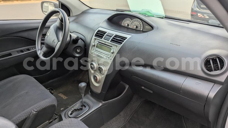 Big with watermark toyota yaris togo lome 10898