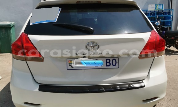 Buy Used Toyota Venza White Car in Lome in West africa Buy Used Toyota Venza White Car in Lome in West africa