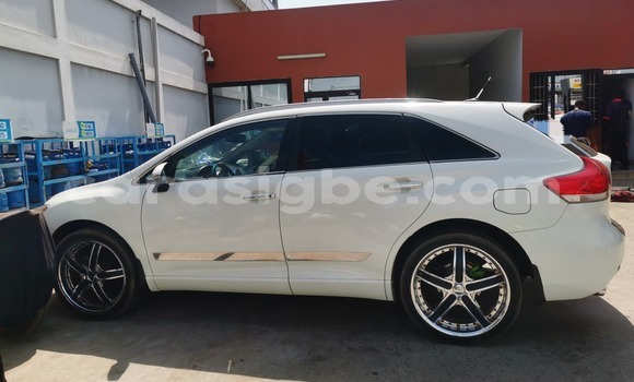 Buy Used Toyota Venza White Car in Lome in West africa Buy Used Toyota Venza White Car in Lome in West africa