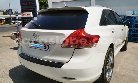 Buy Used Toyota Venza White Car in Lome in West africa Buy Used Toyota Venza White Car in Lome in West africa